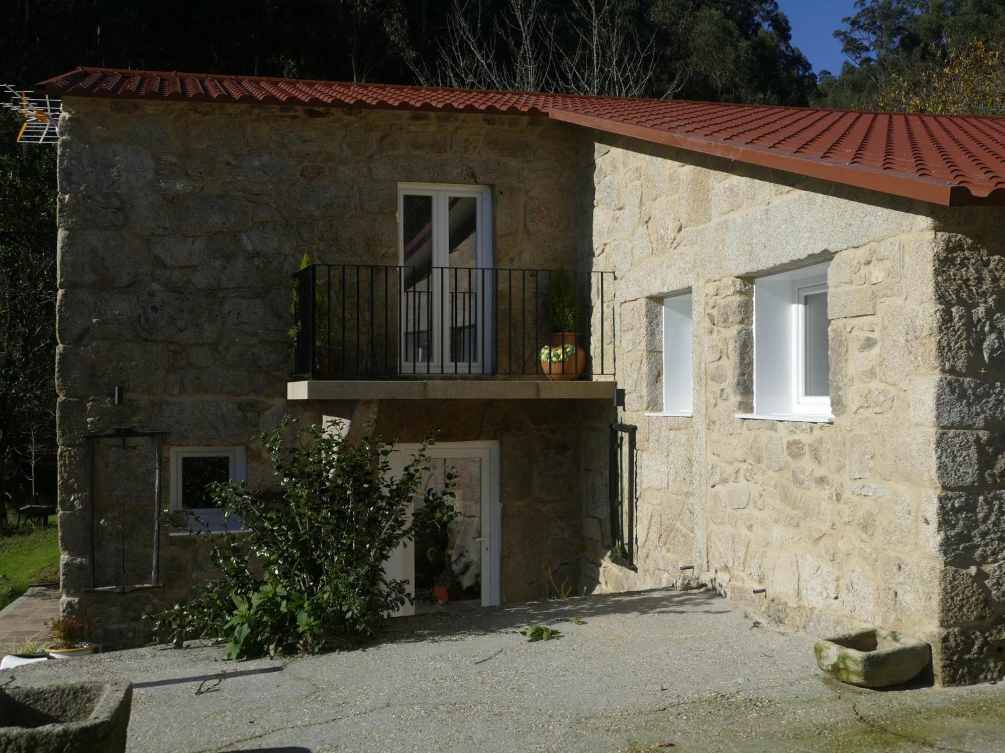 Casita A Estrenar En Finca Con Rio Proxima A Tui, Gondomar Y Portugal. Exterior photo